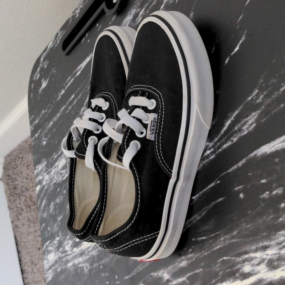 • Boy's Vans
